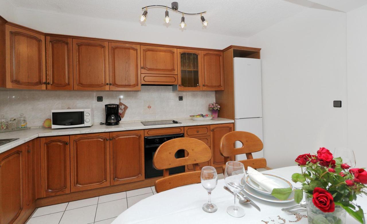 מאקרסקה Apartman Nika - Marija מראה חיצוני תמונה