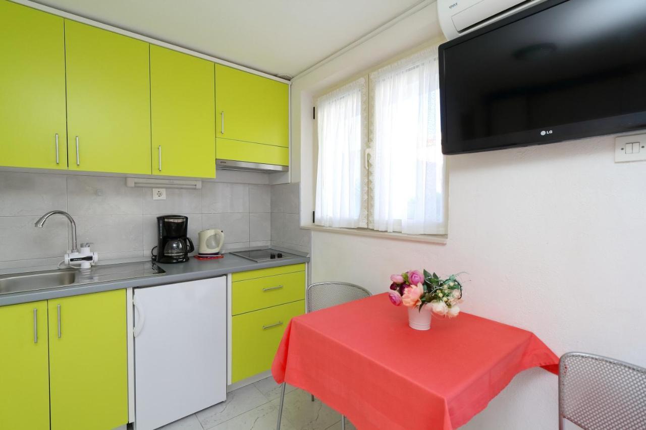 מאקרסקה Apartman Nika - Marija מראה חיצוני תמונה