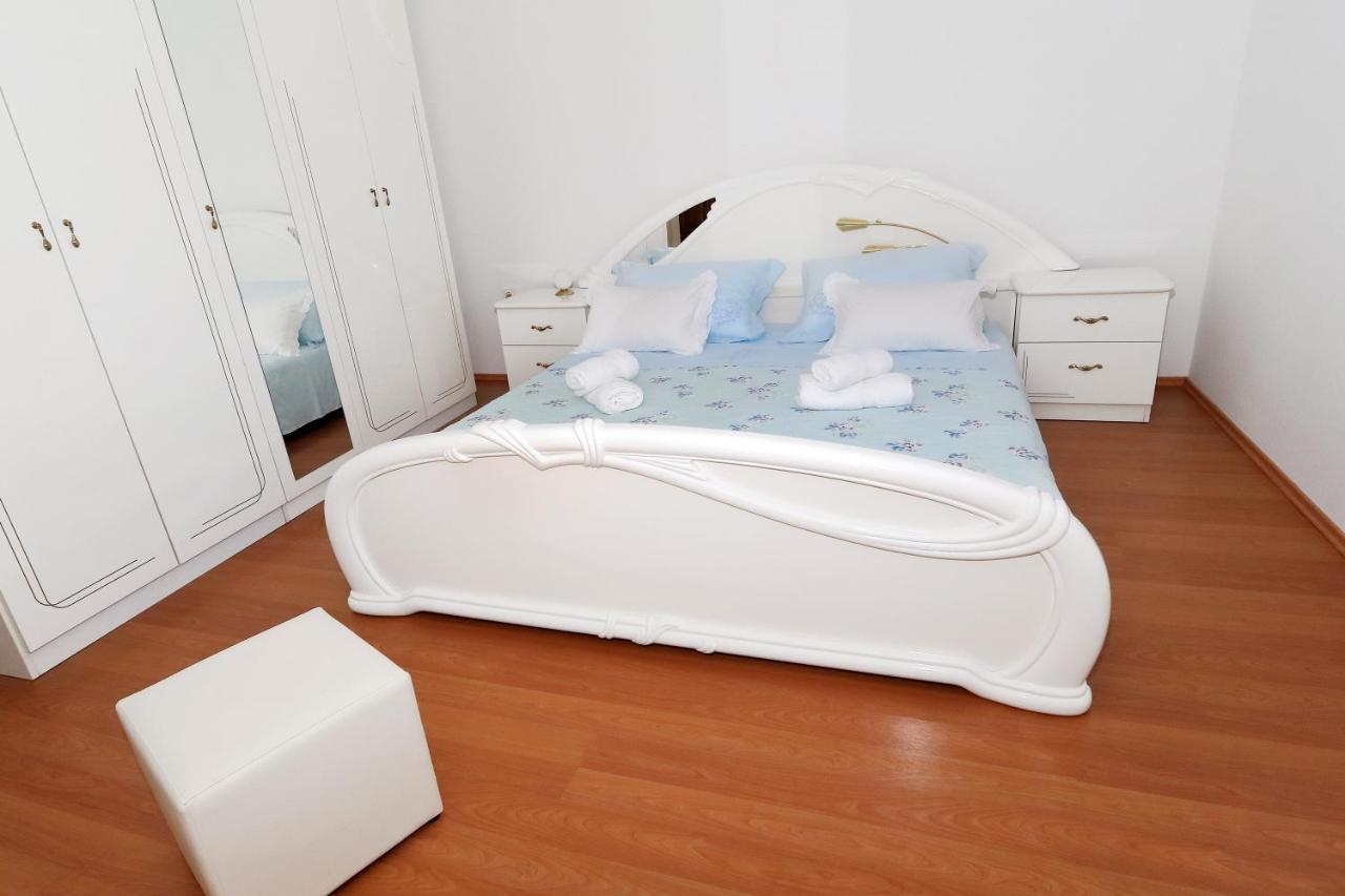 מאקרסקה Apartman Nika - Marija מראה חיצוני תמונה